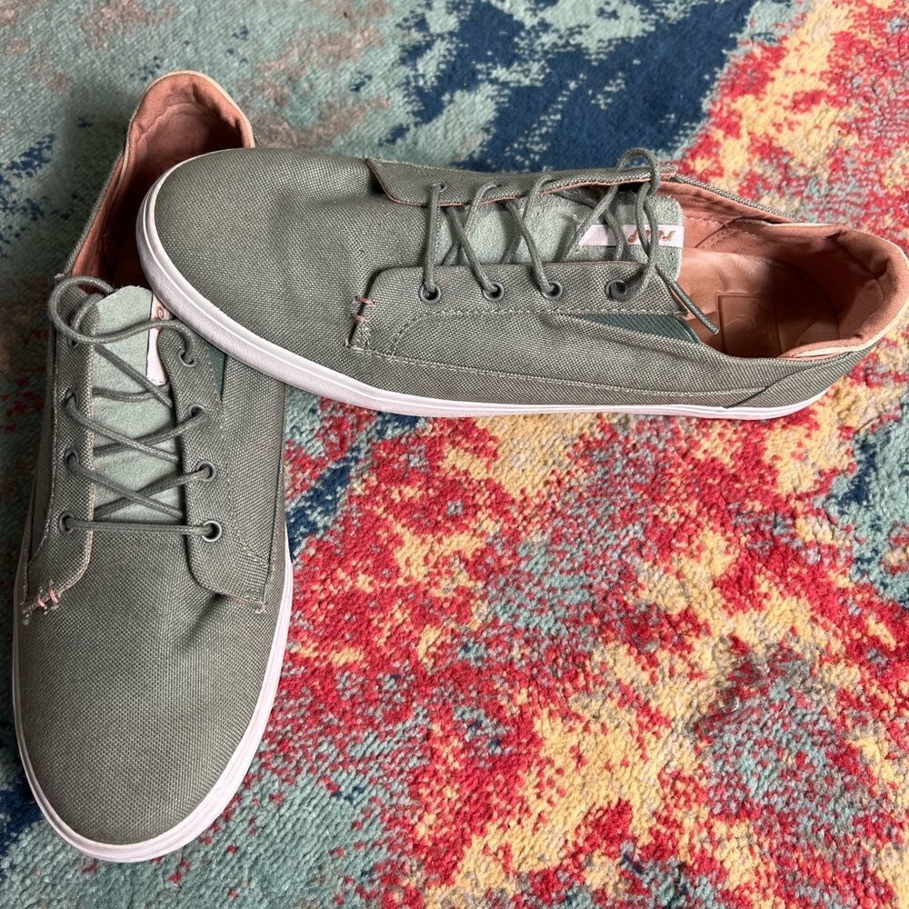 Reef Olive Green Canvas Womens Shoes Size 8